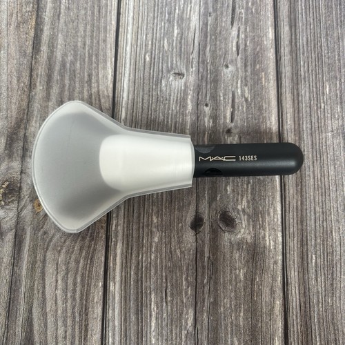 Mac 143ses bronzing fan - mac, brush