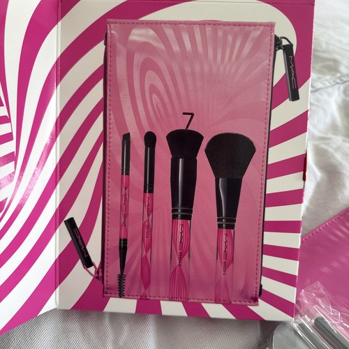 New mac makeup - mac, brush