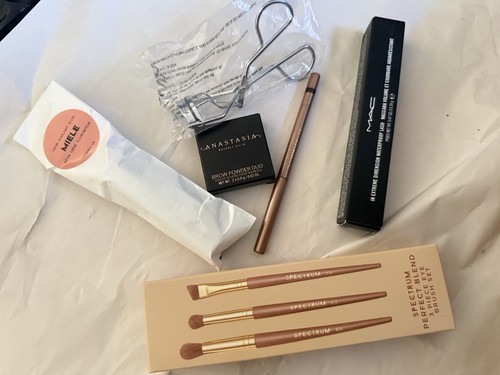 Mixed brands makeup - brands, lot