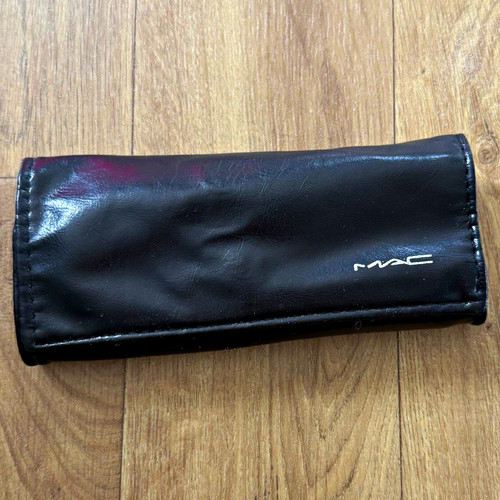 Travel make up brush - m·a·c, make-up