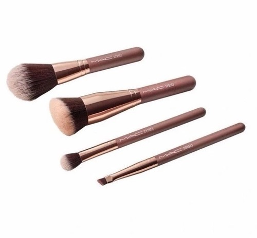 Mac pocket plushies mini brush - pocket,