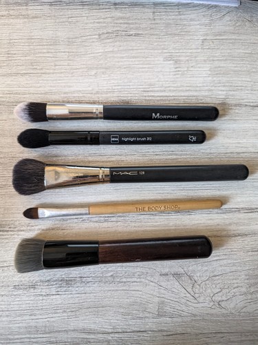 Professional make brushes - professional,