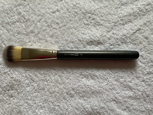 Mac foundation brush 190 - brush,